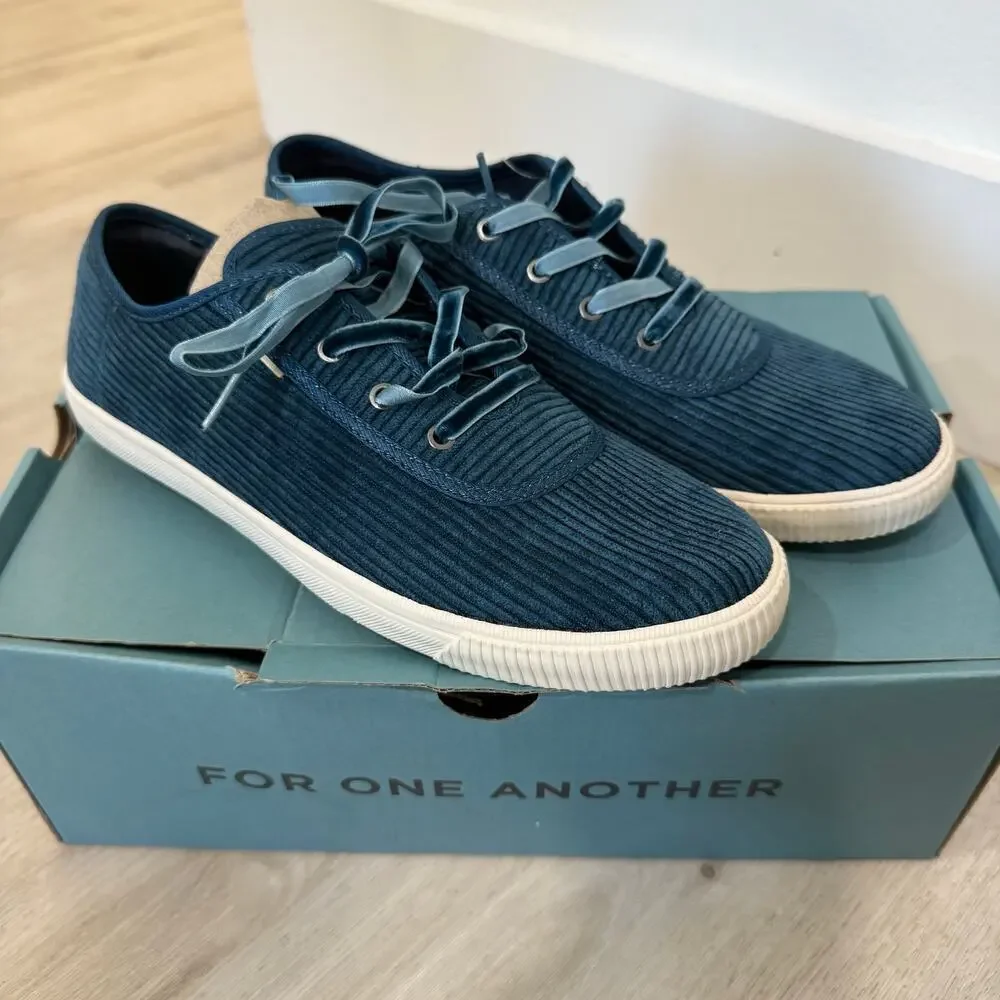 NWT TOMS Carmel Atlantic Corduroy Velvet Lace Up Blue Comfort Sneaker Size 7.5